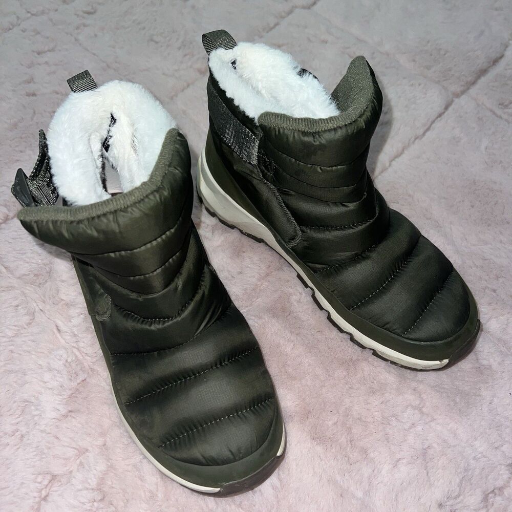 The North Face Thermoball pull on olive green boot winter women’s size 8